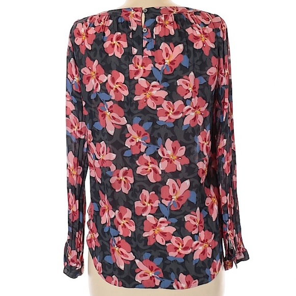 Floral Loft Blouse - Picture 2 of 2